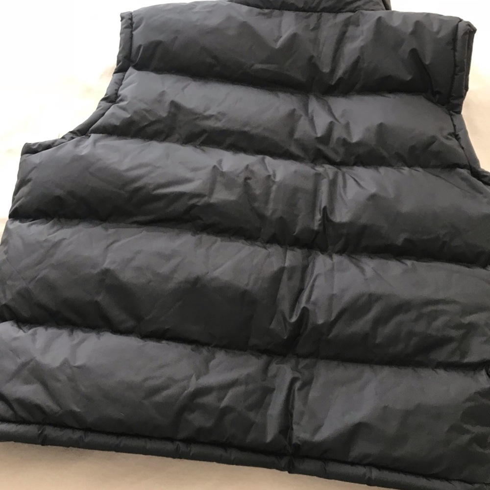 Vest - Picture 3 of 5